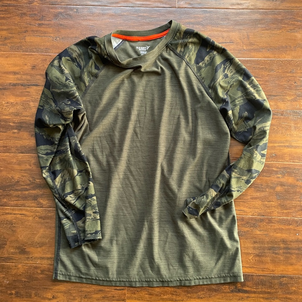 Boys (XL) Long Sleeved Camo Shirt (Hunting)